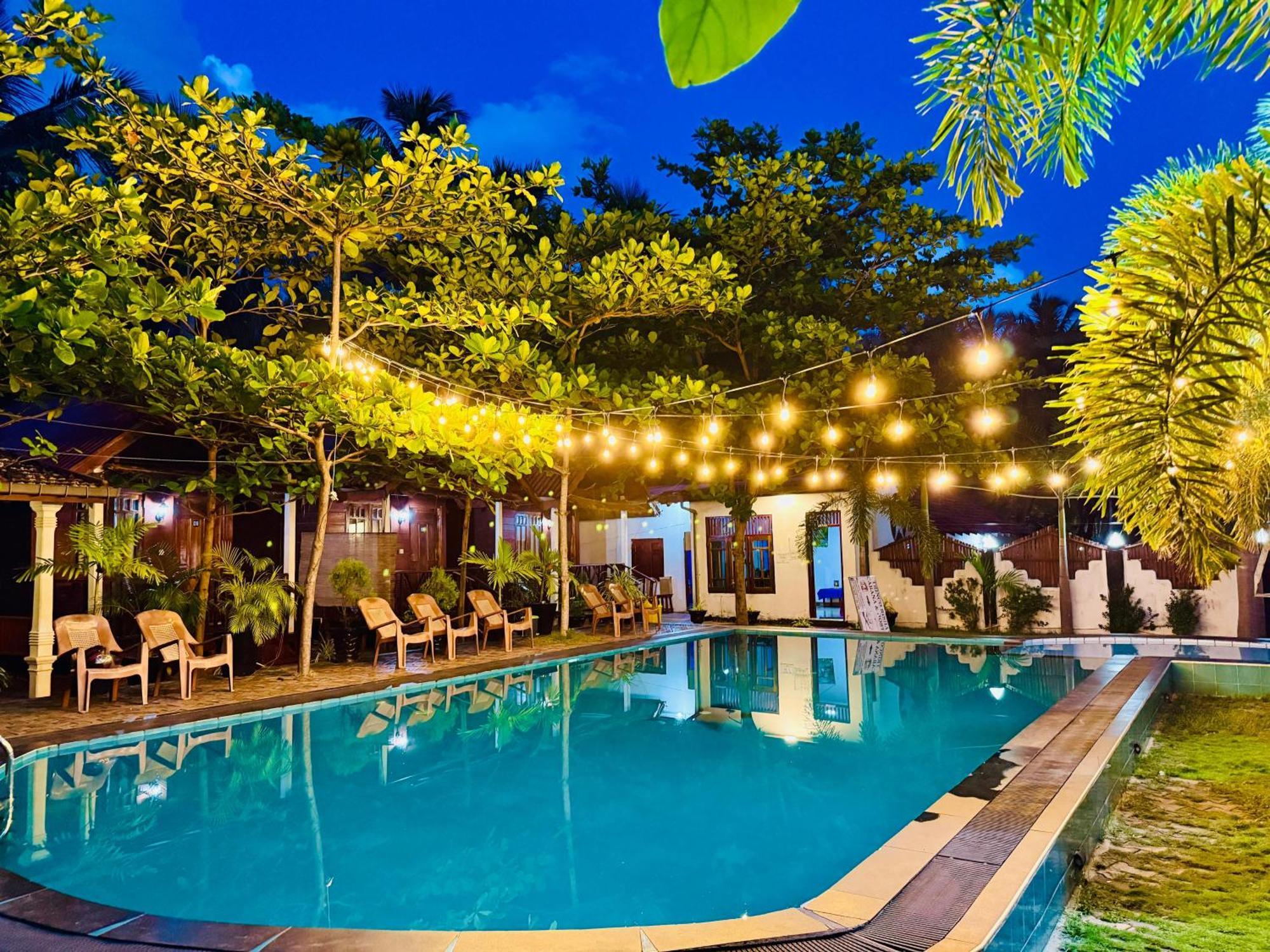 Trinco Star Cabana Trincomalee Exterior photo